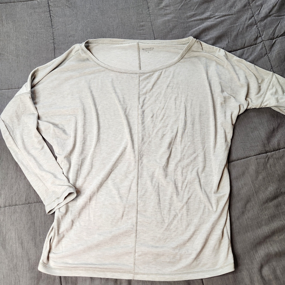 Athleta Essence Flow Top Gray Long Sleeve
